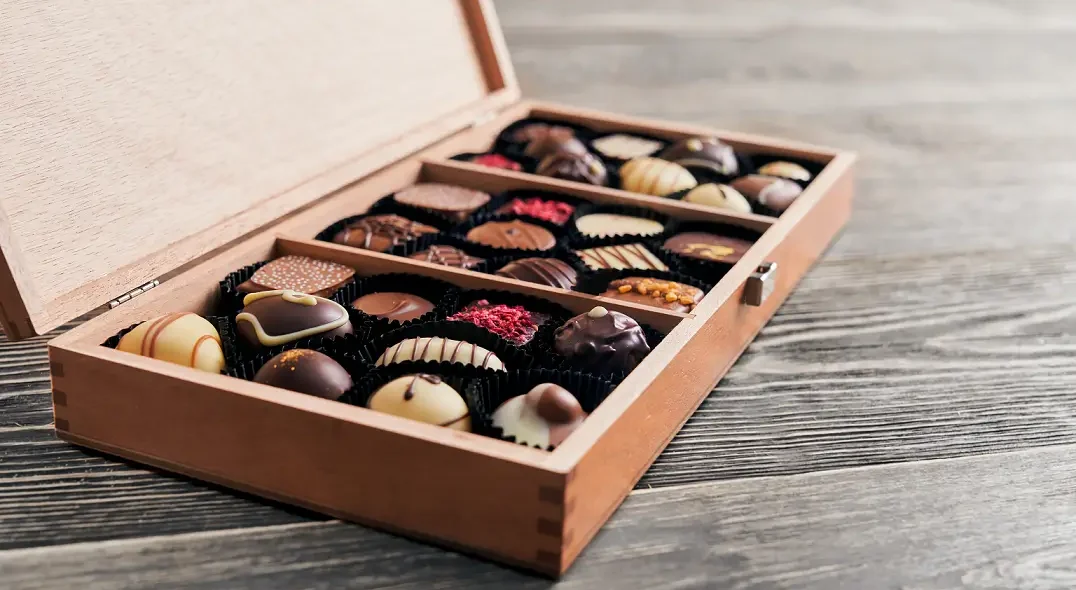 rectangular-chocolate-gift-box